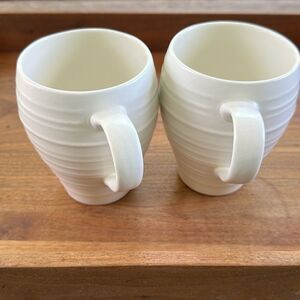 Mikasa Swirl Bone White Mug (2)